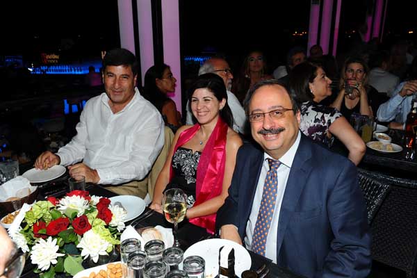 Fundraising event sickle disease at SKYBAR